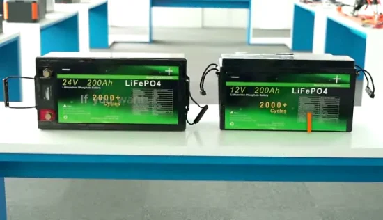 Bateria de lítio solar de ciclo profundo personalizada OEM e ODM recarregável 12V 48V 100Ah 200Ah LiFePO4 Bateria UPS para uso de armazenamento doméstico